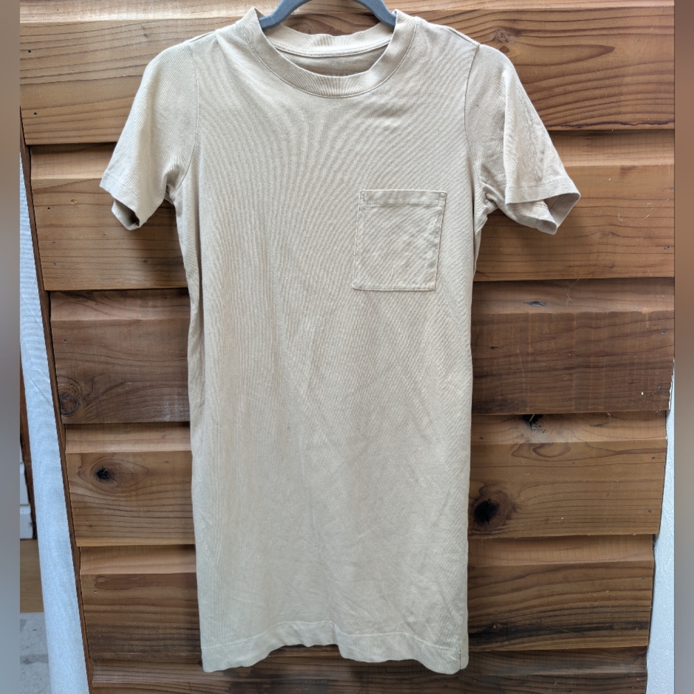 Everlane Short Sleeve Pocket T-Shirt Dress